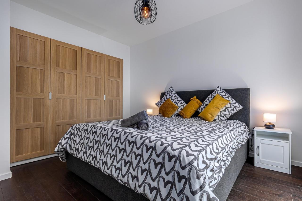 King Size Bed - Free Private Parking - Garden & Terrace - 14Min From Disneyland Ferrières-en-Brie Zewnętrze zdjęcie